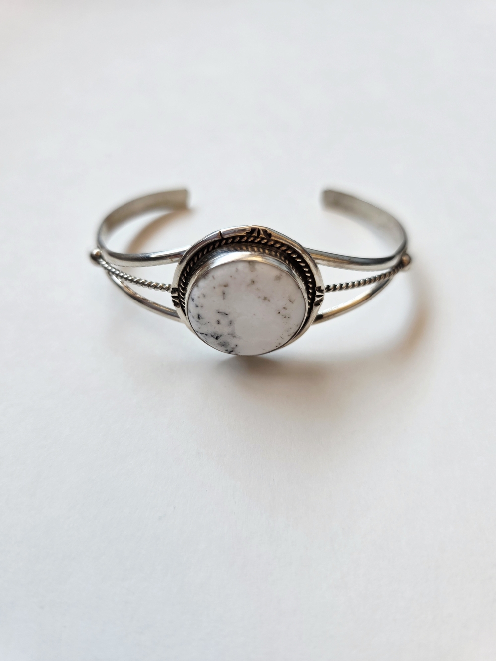 White Buffalo Stone Cuff Bracelet Sterling Silver NEW